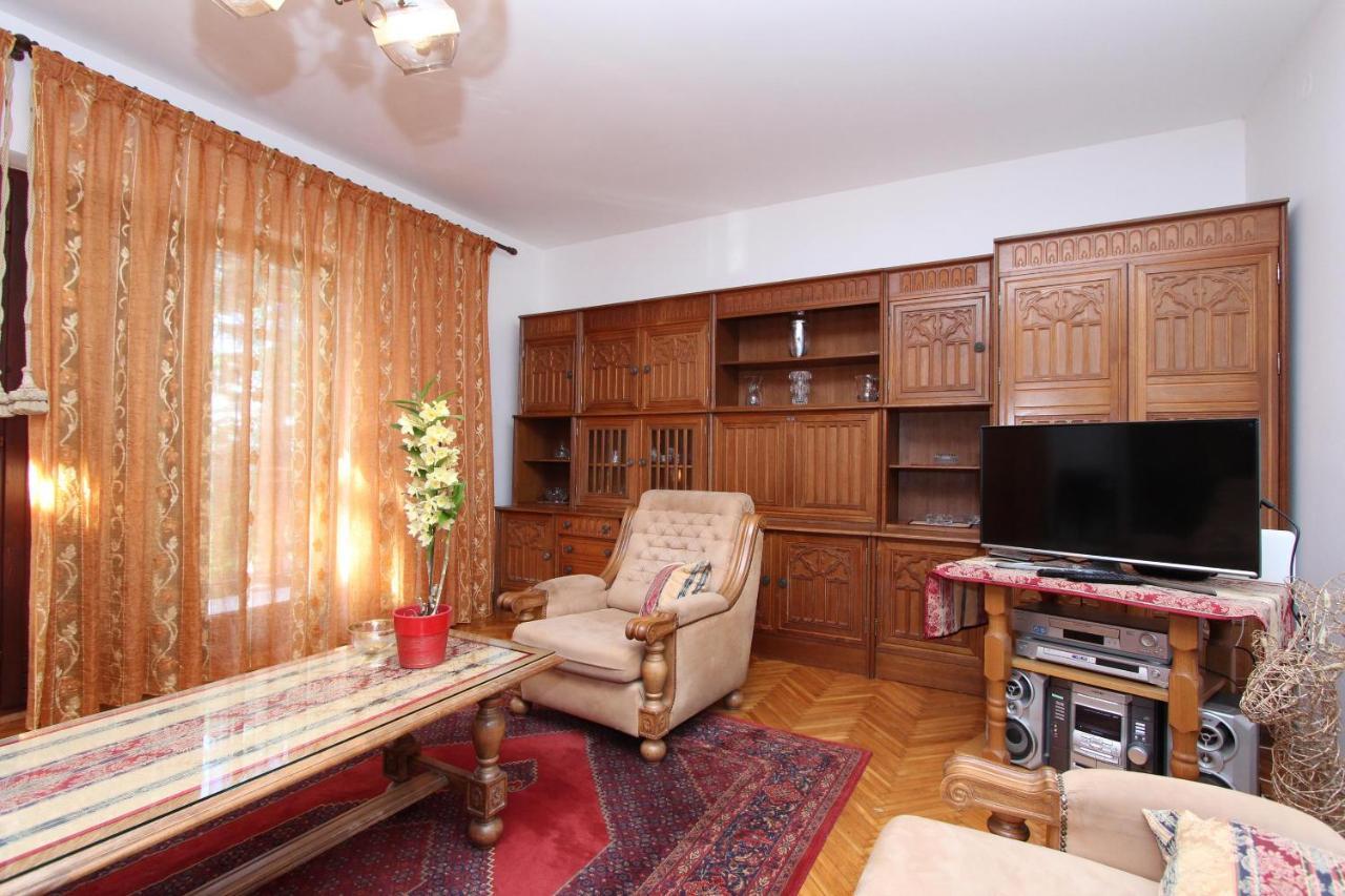 Apartment Clementina Visnjan Exterior photo